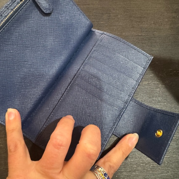 Prada Blue Leather Wallet. Great condition. - Picture 2 of 10